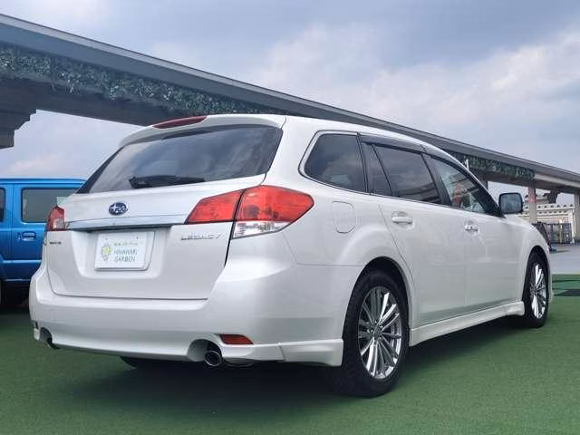 SUBARU LEGACY