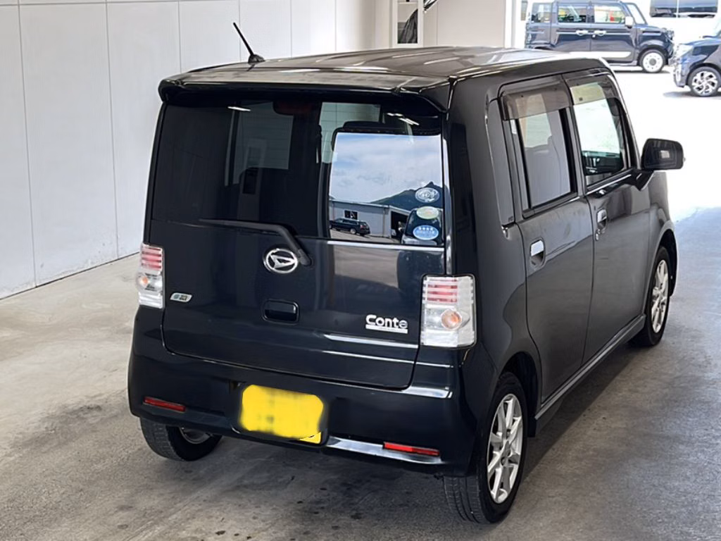 DAIHATSU MOVE CONTE