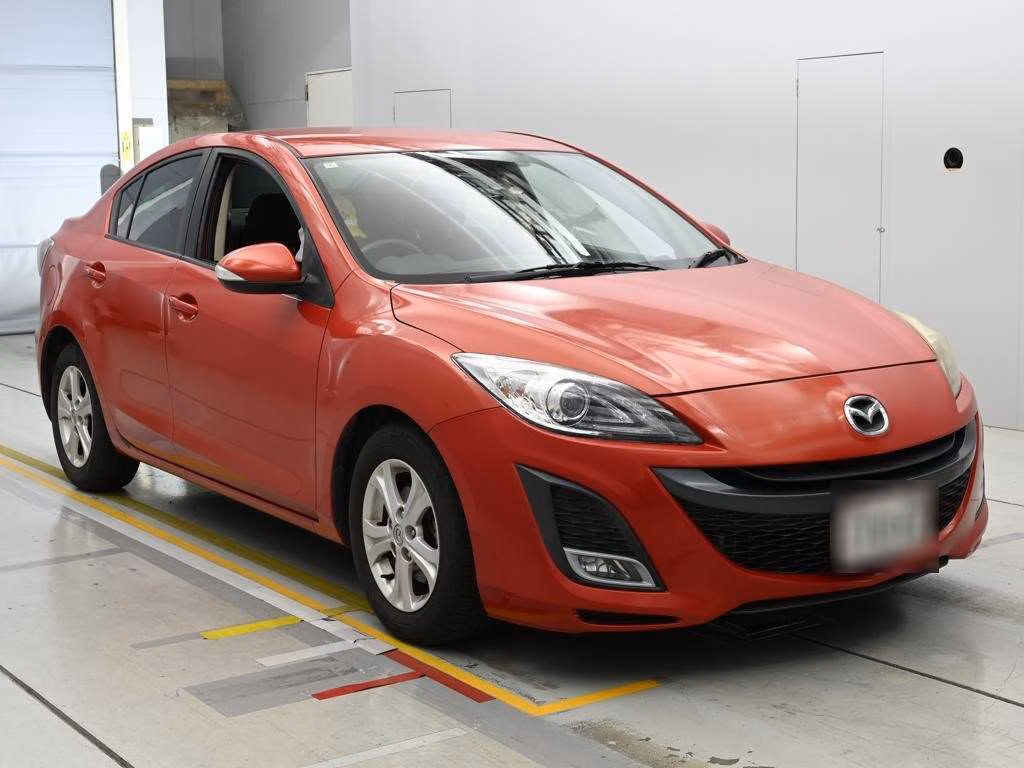 MAZDA AXELA