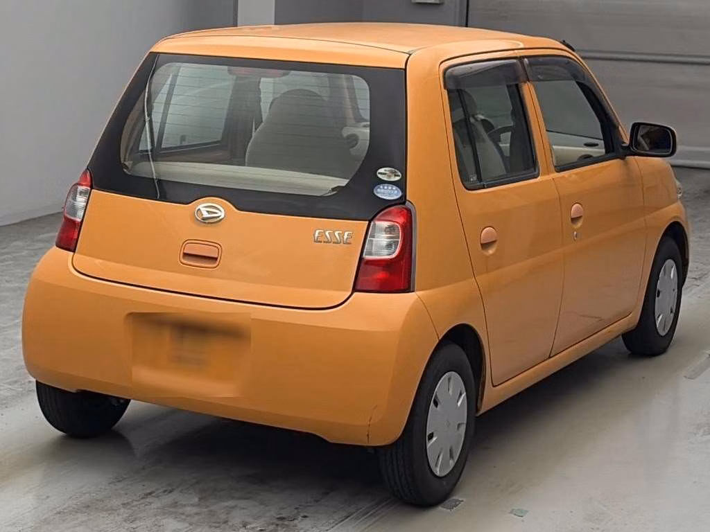 DAIHATSU ESSE