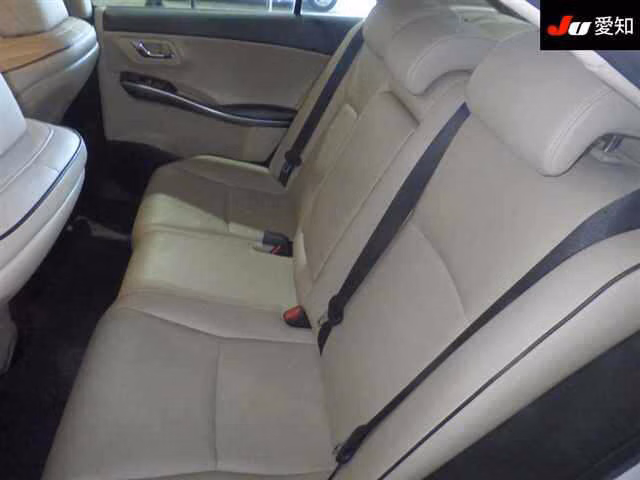 TOYOTA SAI