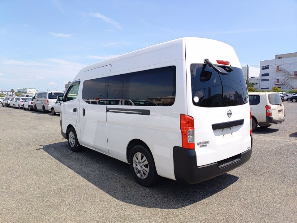 NISSAN NV350 CARAVAN