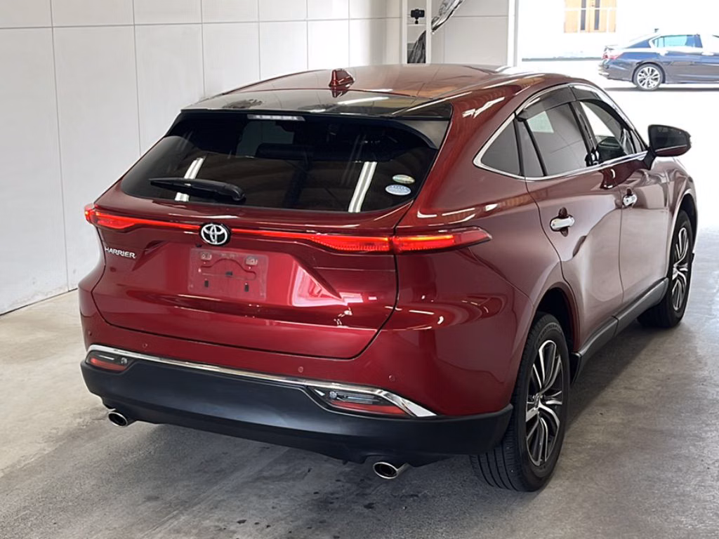 TOYOTA HARRIER