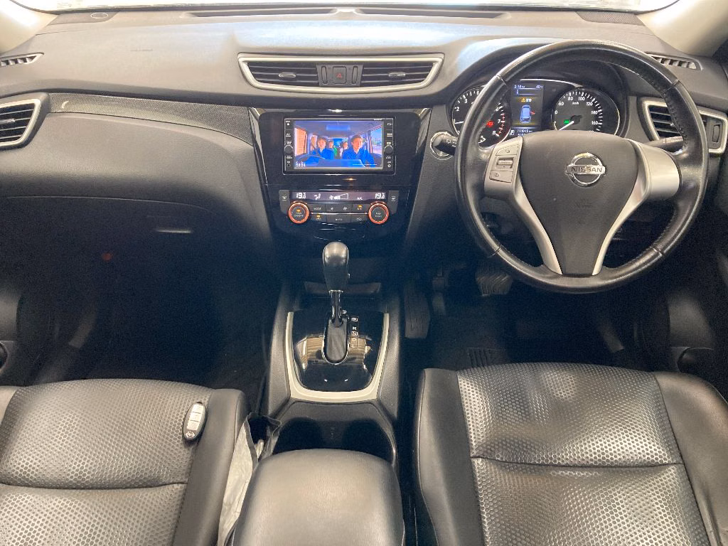 NISSAN X-TRAIL