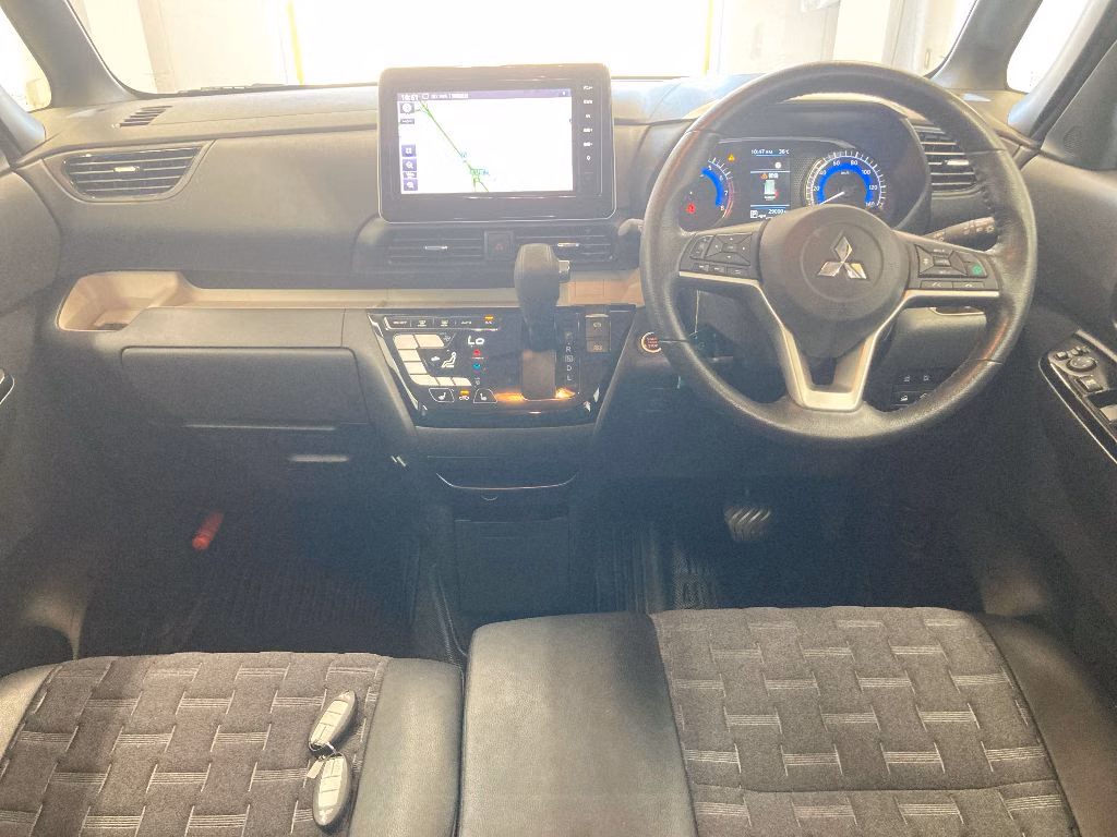 MITSUBISHI DELICA MINI