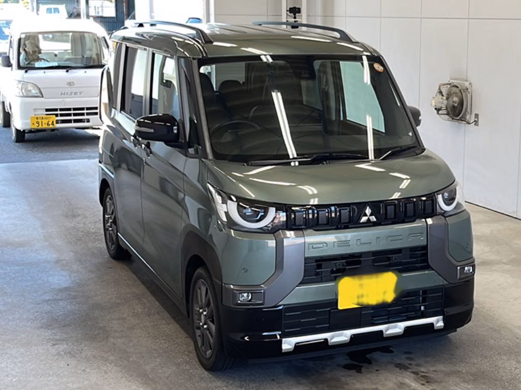 MITSUBISHI DELICA MINI