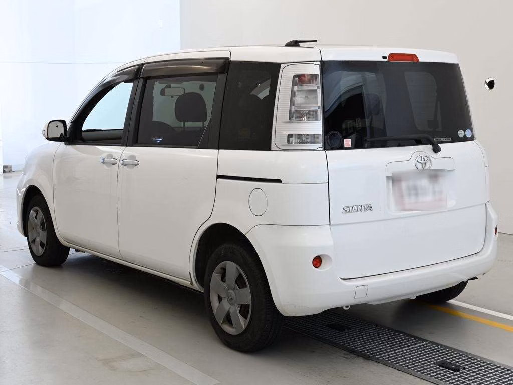 TOYOTA SIENTA