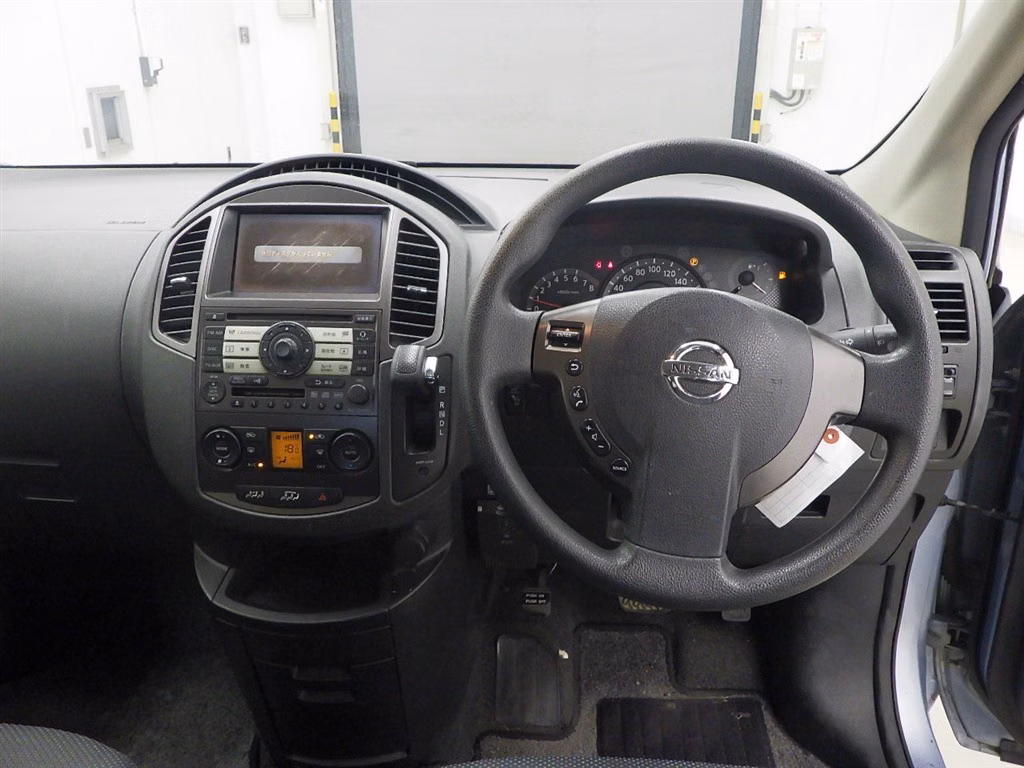 NISSAN LAFESTA