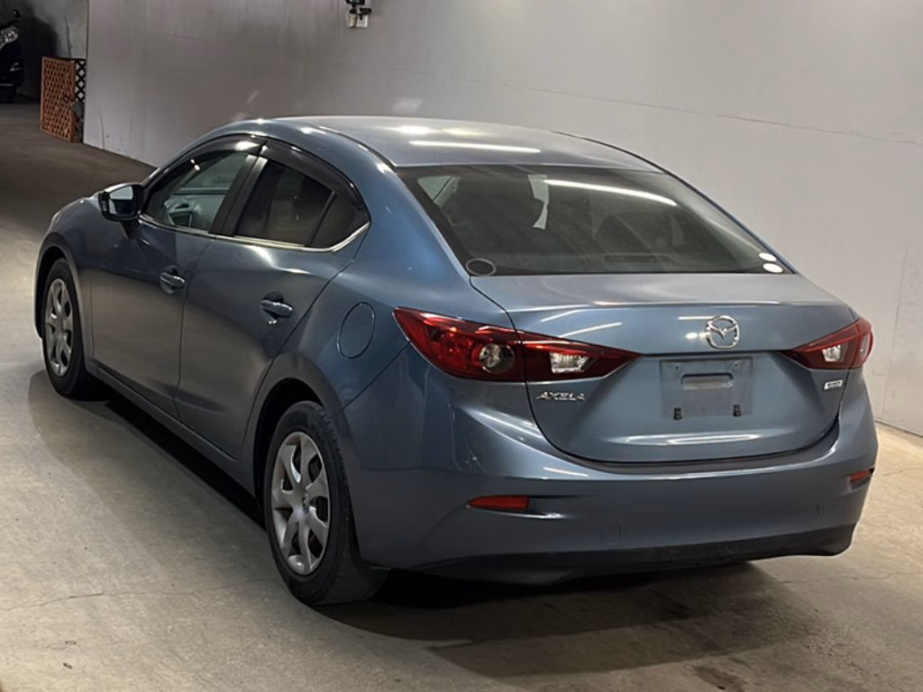 MAZDA AXELA