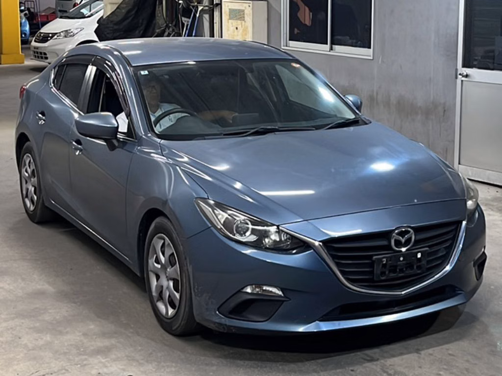 MAZDA AXELA