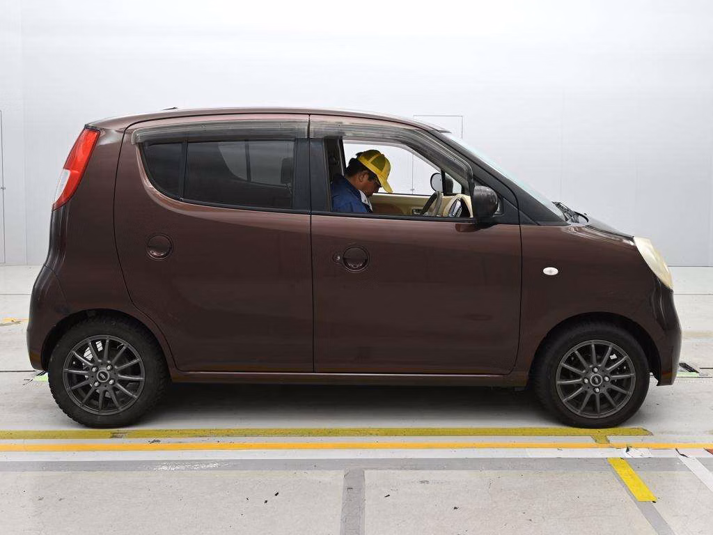 NISSAN MOCO