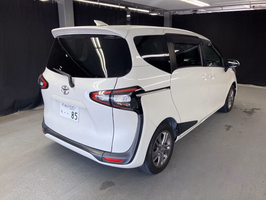 TOYOTA SIENTA