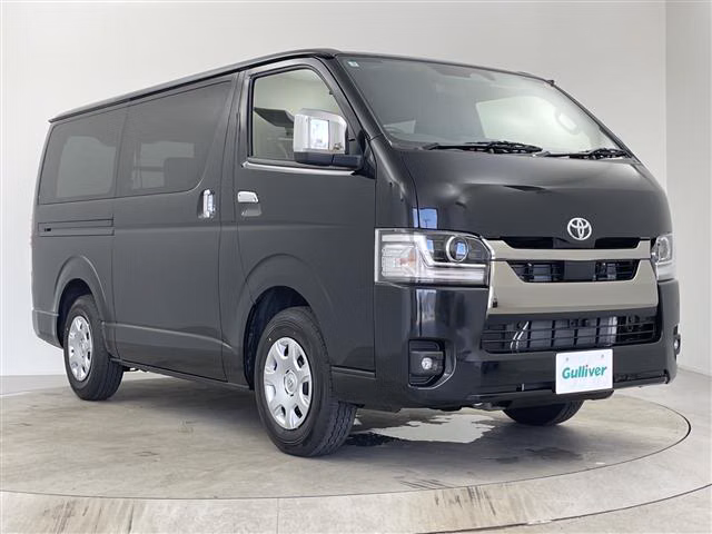 TOYOTA REGIUS ACE