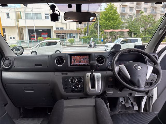 NISSAN NV350 CARAVAN