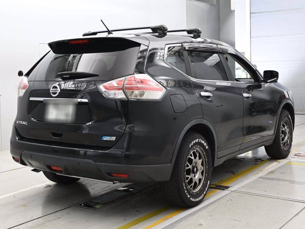 NISSAN X-TRAIL