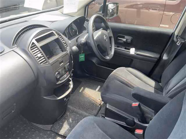 NISSAN LAFESTA