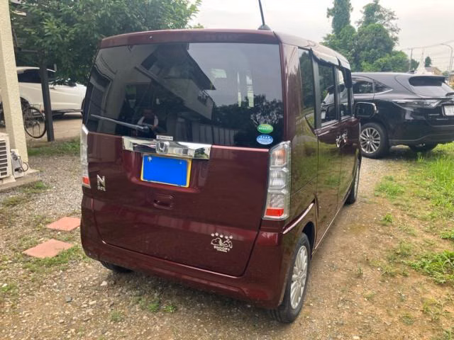 HONDA N-BOX