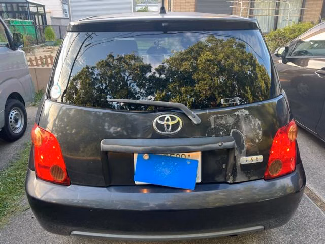 TOYOTA IST