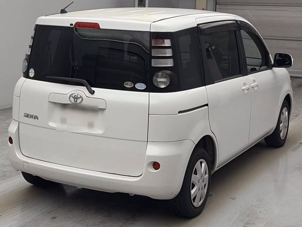 TOYOTA SIENTA