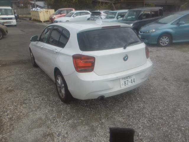 BMW 1-SERIES