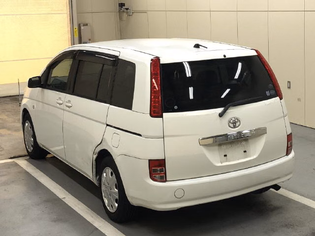 TOYOTA ISIS