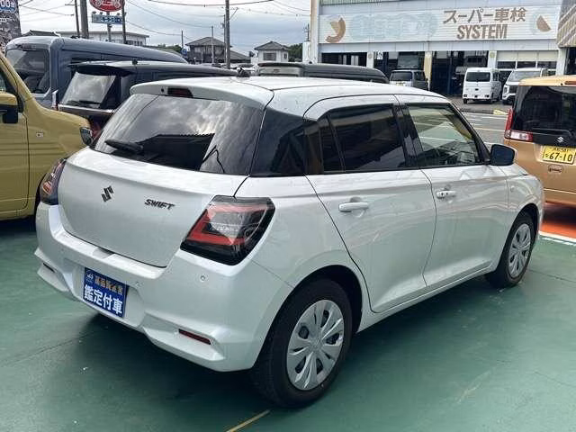 SUZUKI SWIFT