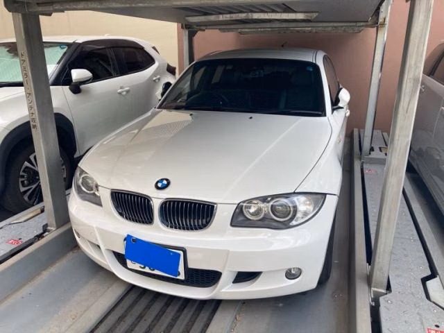 BMW 1-SERIES