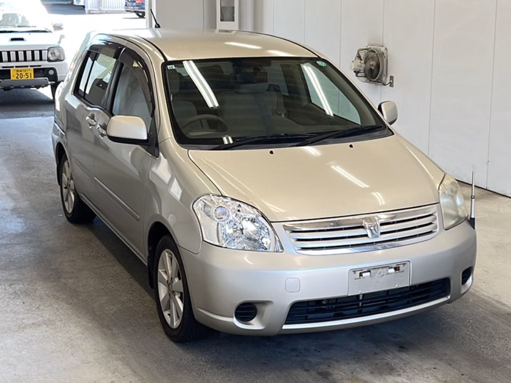 TOYOTA RAUM