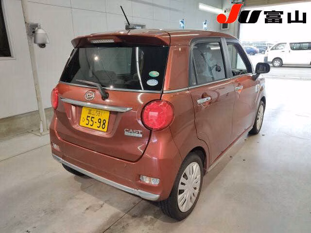 DAIHATSU CAST