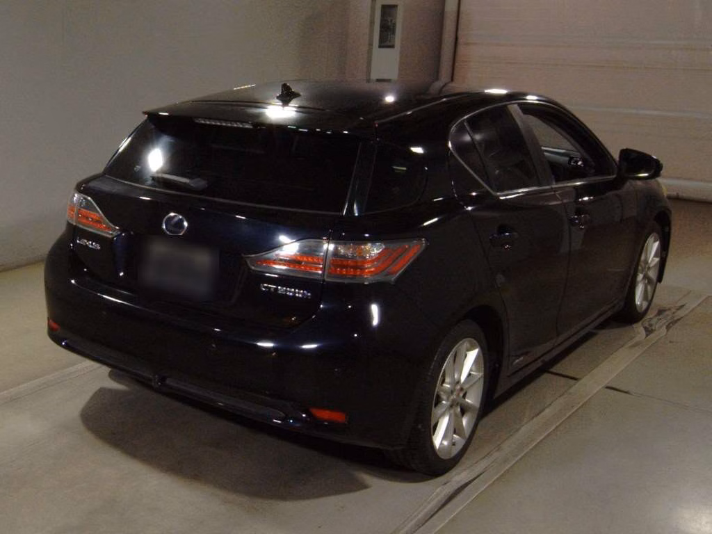 LEXUS CT200H