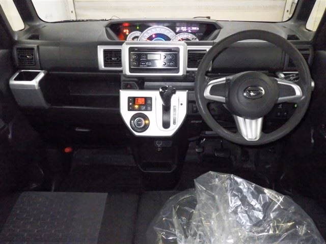 DAIHATSU WAKE