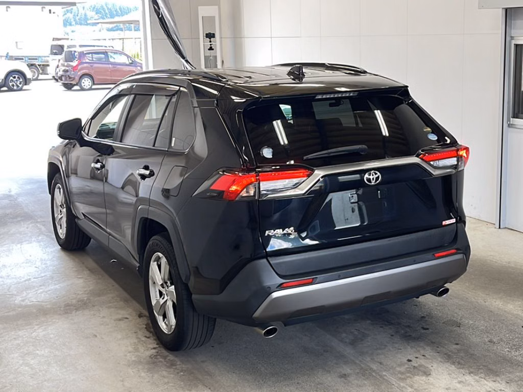 TOYOTA RAV4
