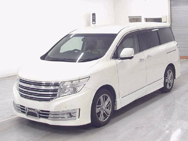 NISSAN ELGRAND