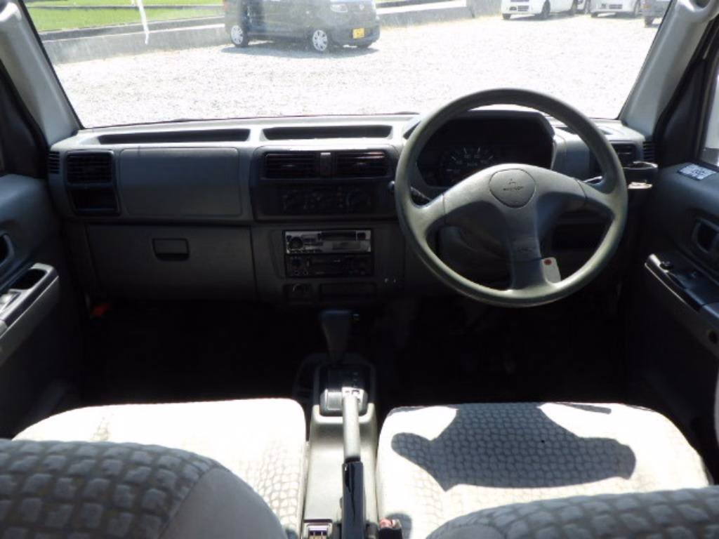 MITSUBISHI TOWN BOX