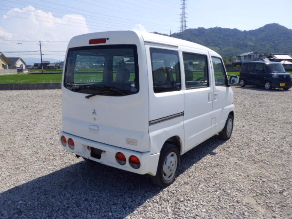 MITSUBISHI TOWN BOX