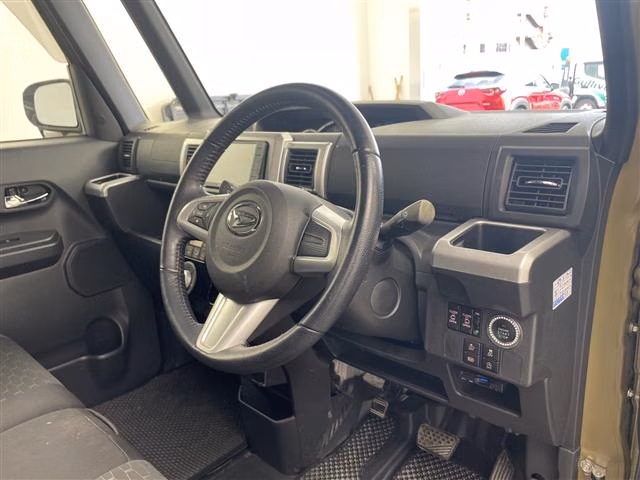 DAIHATSU WAKE