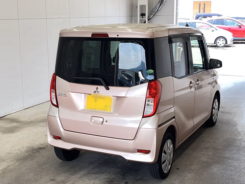 MITSUBISHI EK SPACE