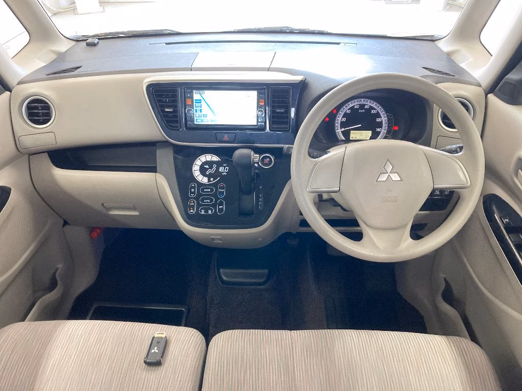 MITSUBISHI EK SPACE