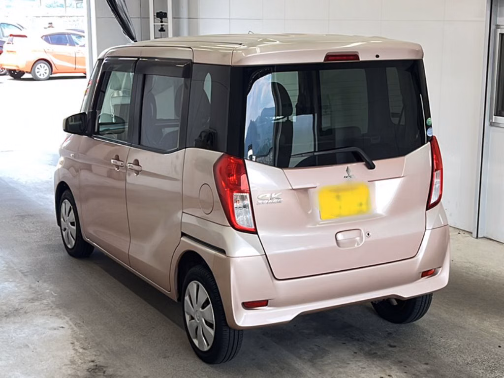 MITSUBISHI EK SPACE