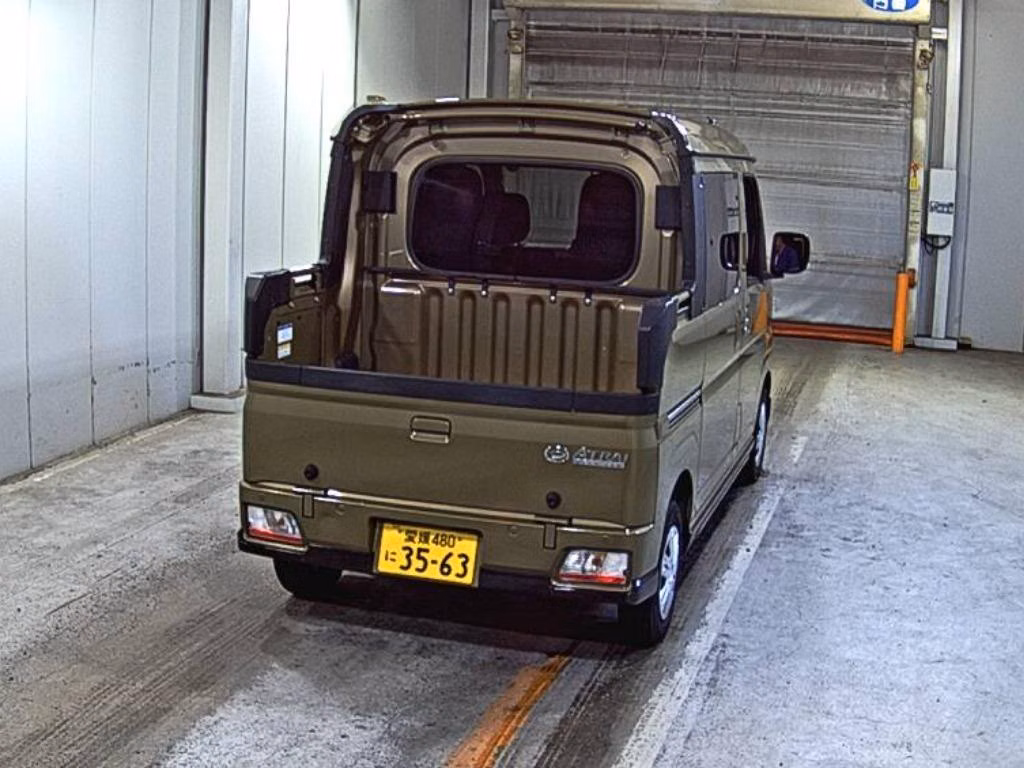 DAIHATSU ATRAI