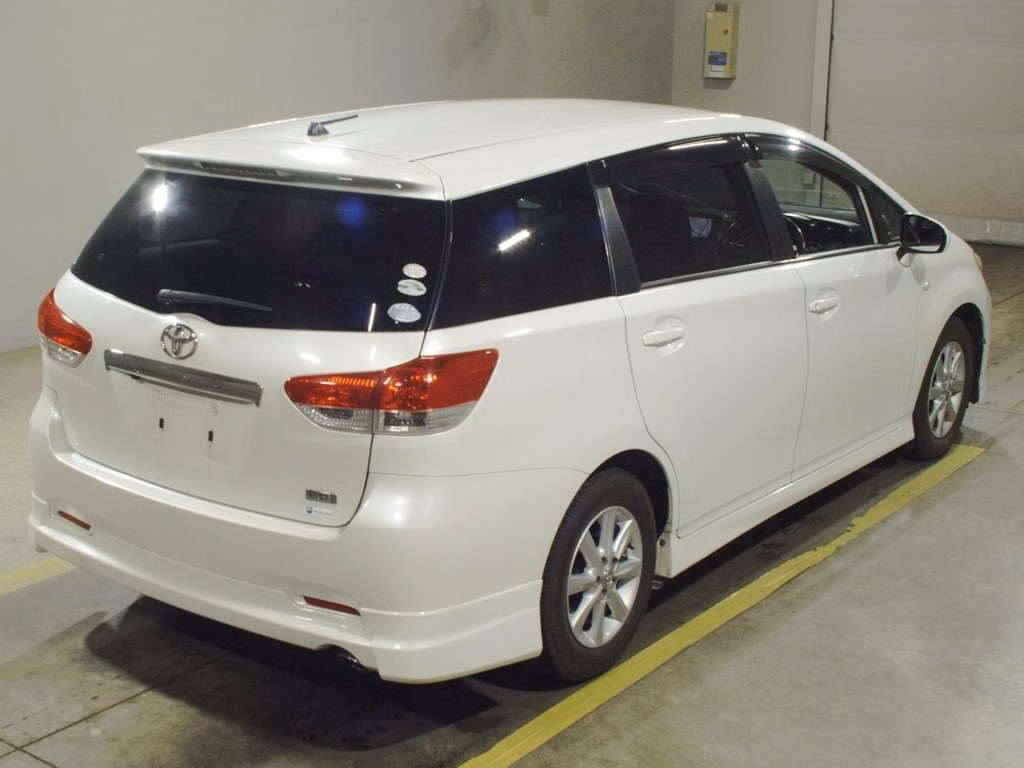 TOYOTA WISH
