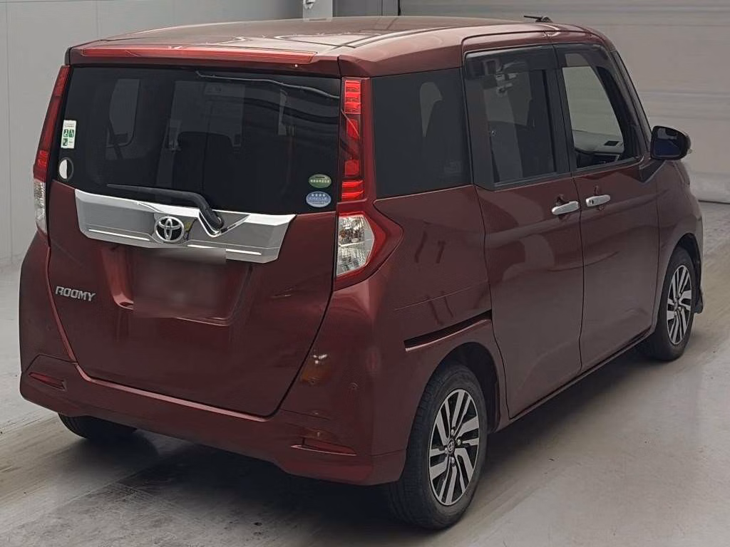 TOYOTA ROOMY
