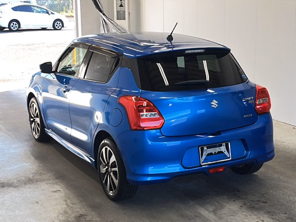 SUZUKI SWIFT