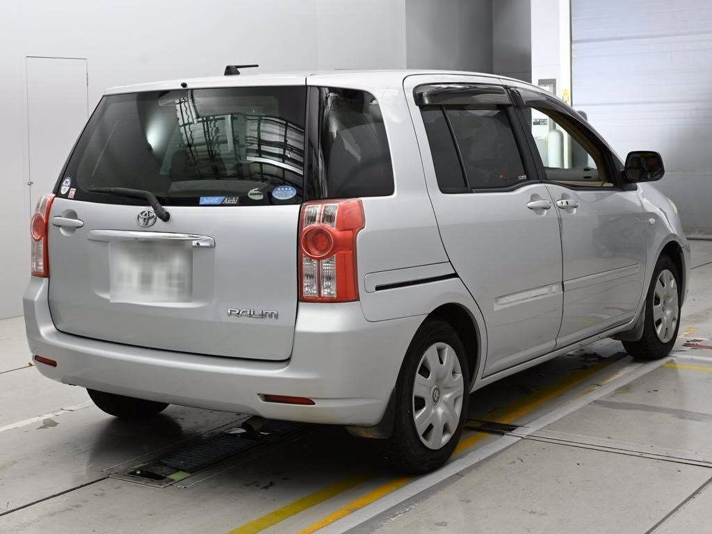 TOYOTA RAUM