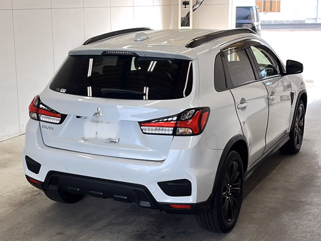 MITSUBISHI RVR