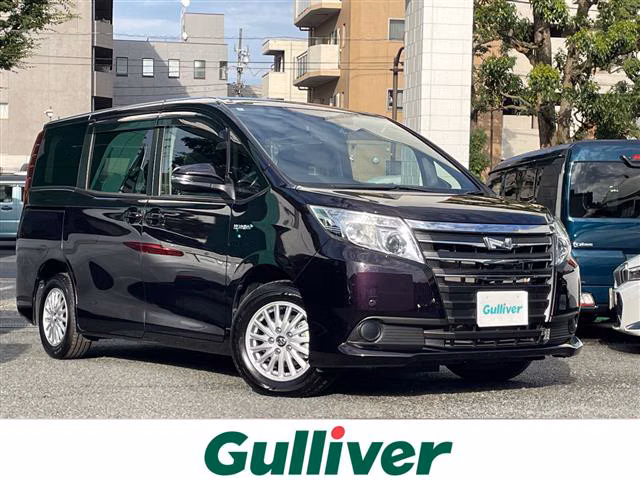 TOYOTA NOAH