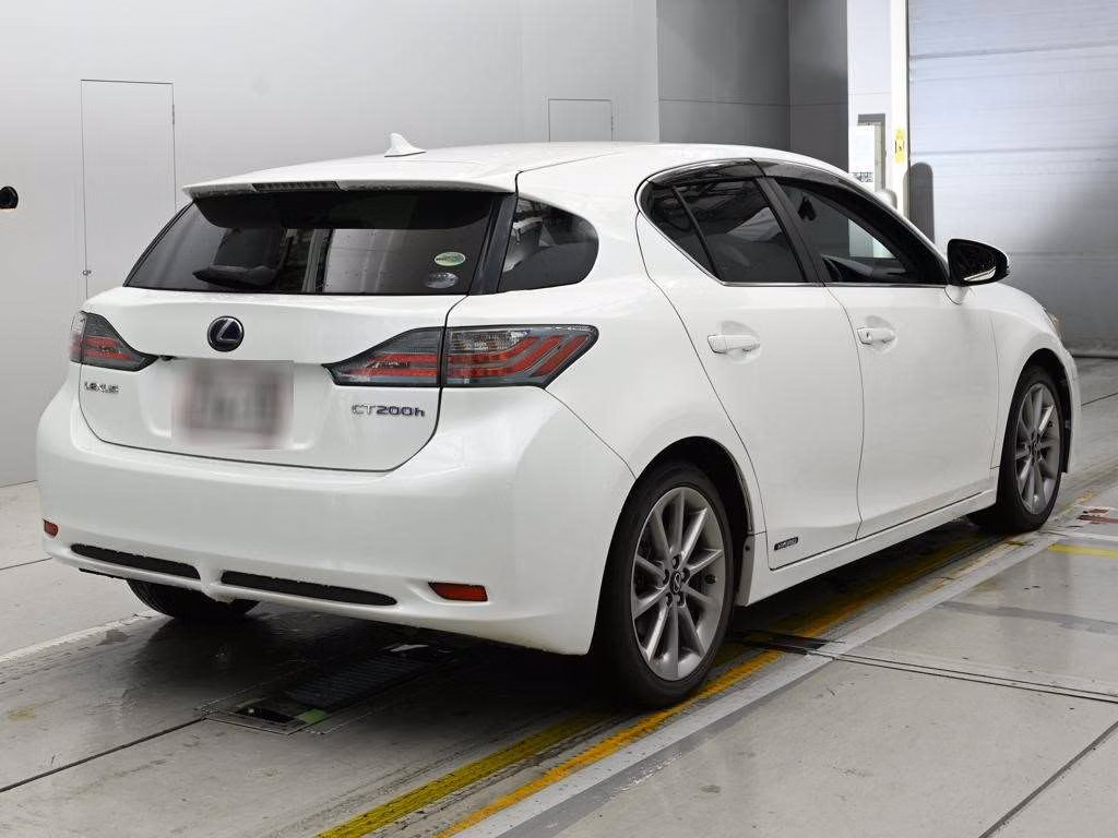 LEXUS CT200H