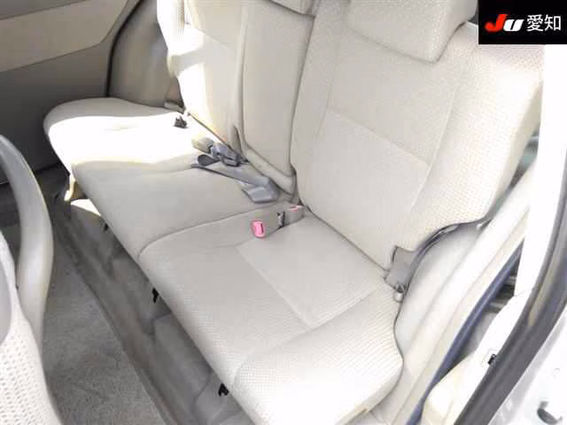 TOYOTA RAUM