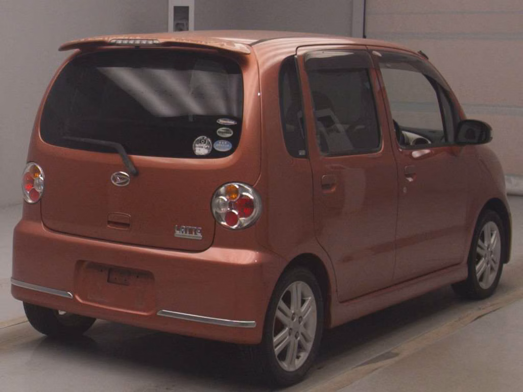 DAIHATSU MOVE LATTE