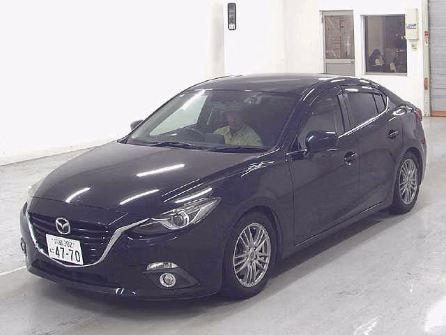 MAZDA AXELA